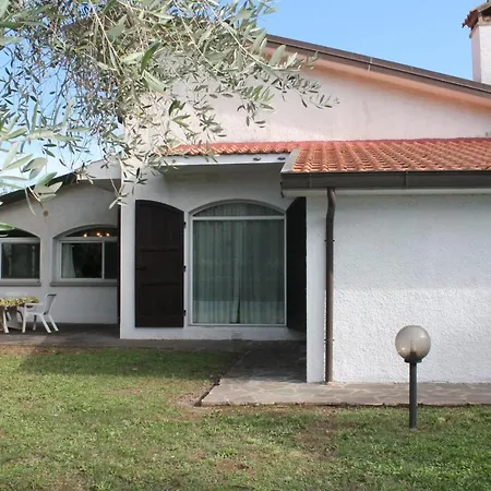 La Respigola Completamente Indipendente Con Giardino Recintato 多诺然蒂克