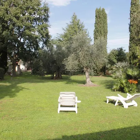 La Respigola Completamente Indipendente Con Giardino Recintato 多诺然蒂克